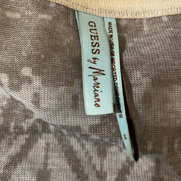 EUC Guess by Marciano women’s sleeveless top in size small!! - Picture 3 of 6